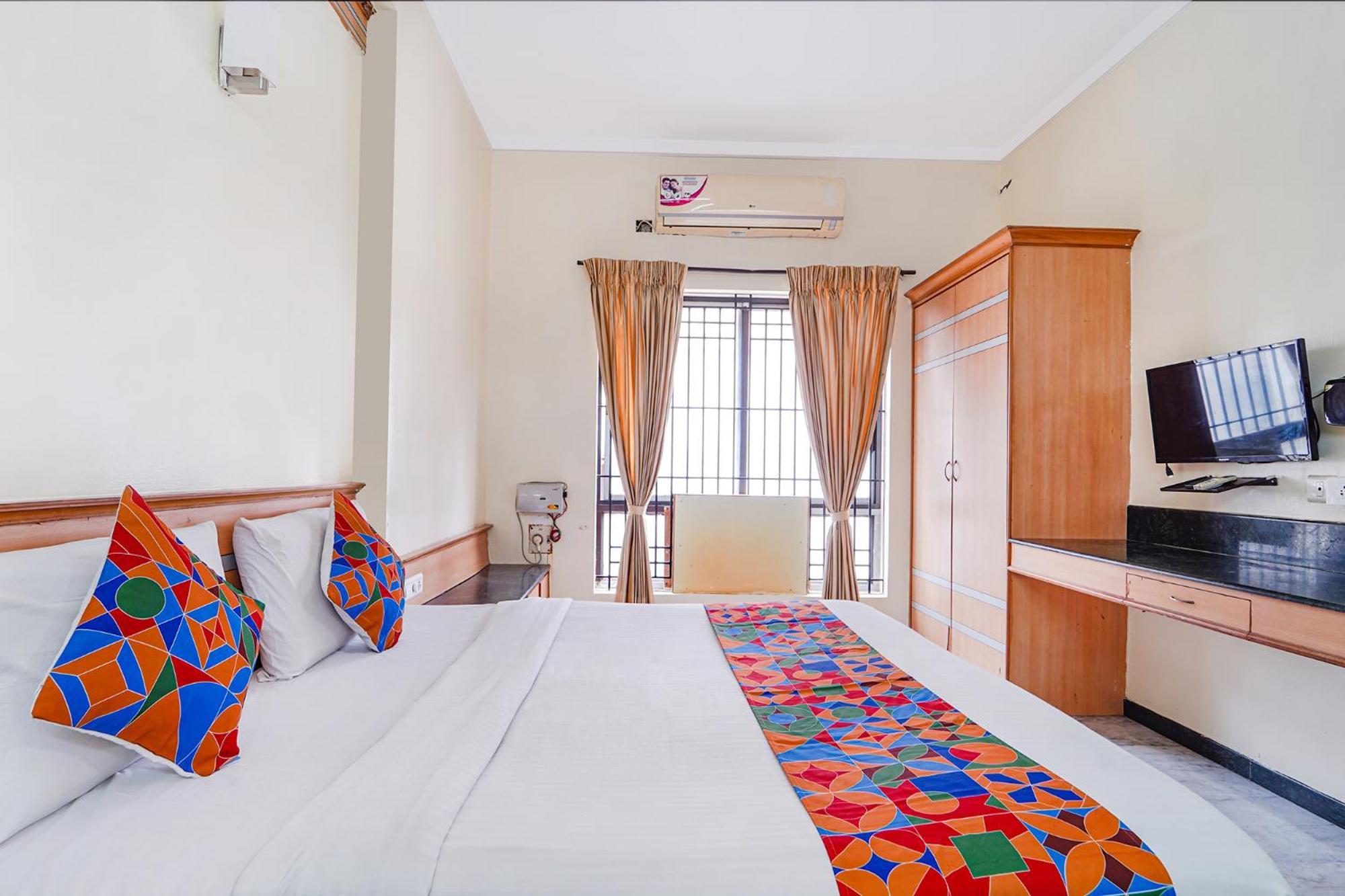 Fabhotel Ess Paradise - Nr Bus Stand 코임바토르 외부 사진
